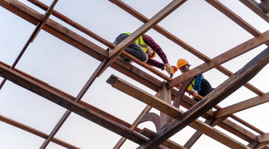 Professional gutter cleaning services in Wilmer, TX